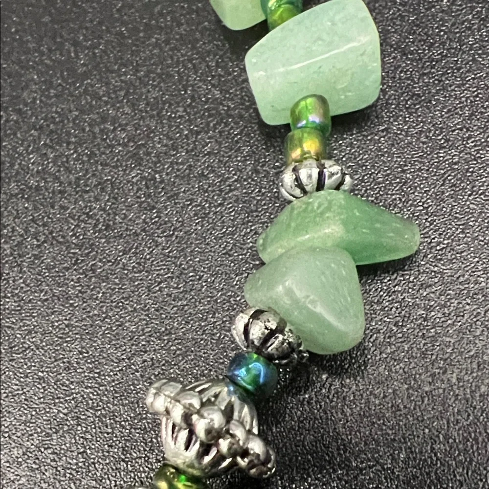 Artisan Handmade Green Stone 20” Necklace with Silver Medallion Pendant - Picture 6 of 10
